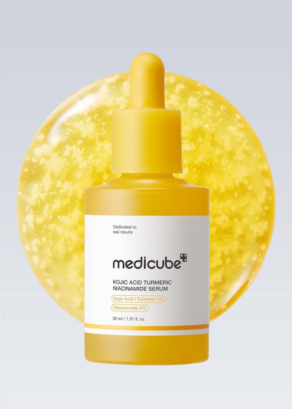 MEDICUBE - EN CÁPSULAS DE ÁCIDO KÓJICO Y CÚRCUMA [30ML]