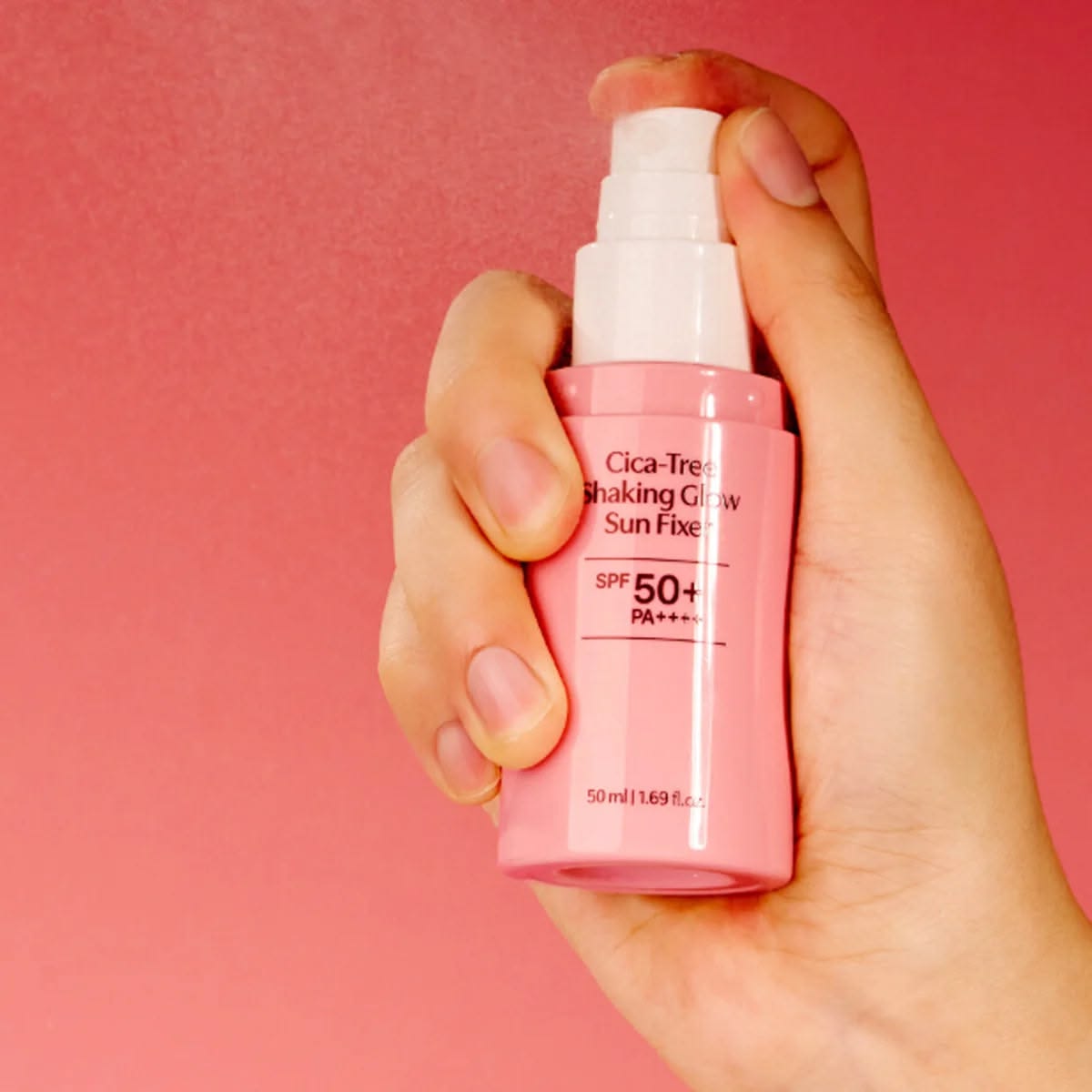 TAGE -CICA-TREE SHAKING GLOW SUN FIXER  / FIJADOR CON SPF50+ PA++++ [50ML]