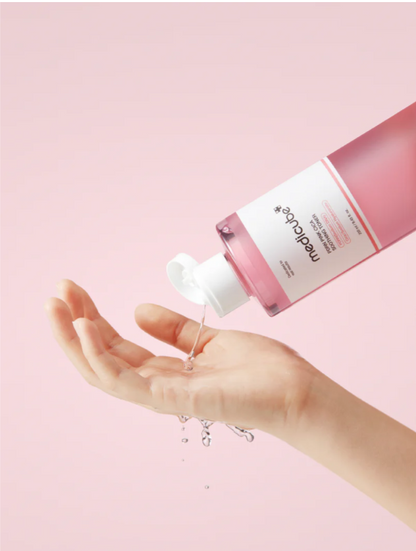 MEDICUBE - PDRN PINK CICA SOOTHING TONER - 250ML